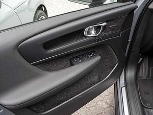 Volvo  T5 Ultimate Dark Recharge Plug-In Hybrid 2W
