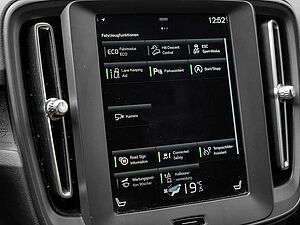 Volvo  T2 Momentum Core