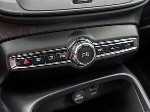 Volvo  T2 Momentum Core