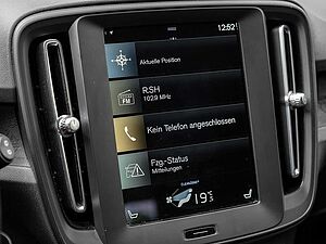 Volvo  T2 Momentum Core