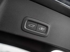 Volvo  Performance AWD Ultra Dark LED PANO 360°