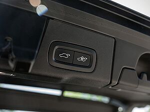 Volvo  B4 Inscription NAVI W-LAN FACEL. LED 360°