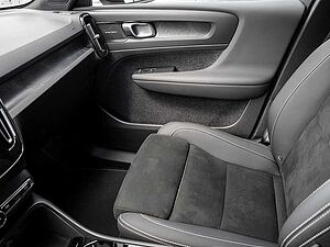 Volvo  Ultimate Recharge Pure Electric AWD LED 360°