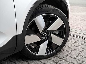 Volvo  Ultimate Recharge Pure Electric AWD LED 360°