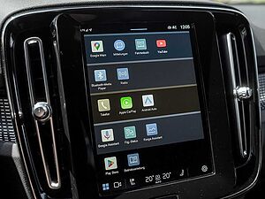 Volvo  R Design Recharge Pure Electric AWD ACC LED