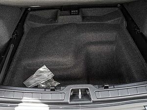 Volvo  R Design Recharge Pure Electric AWD ACC LED