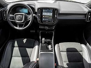 Volvo  R Design Recharge Pure Electric AWD ACC LED