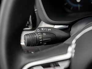 Volvo  T8 AWD R-Design