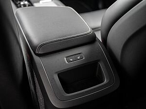 Volvo  T8 AWD R-Design