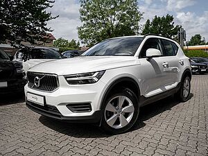 Volvo  T3 Momentum Pro KLIMA PDC NAVI W-LAN LED