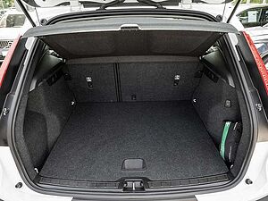 Volvo  T3 Momentum Pro KLIMA PDC NAVI W-LAN LED