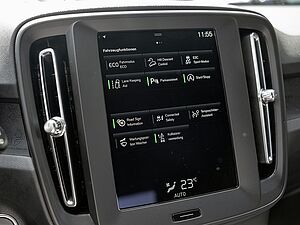 Volvo  T3 Momentum Pro KLIMA PDC NAVI W-LAN LED