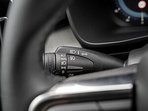Volvo  B4 Ultra Dark AHK ACC FACEL. LED PANO 360°
