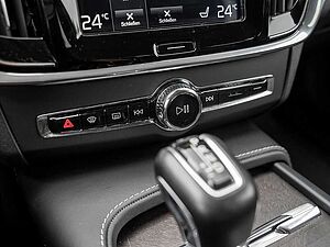 Volvo  CC Cross Country T5 Pro AWD