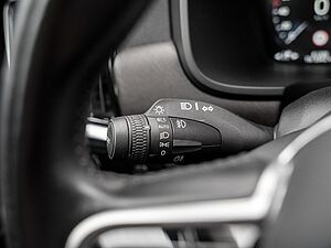 Volvo  CC Cross Country T5 Pro AWD