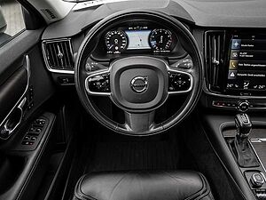Volvo  CC Cross Country T5 Pro AWD