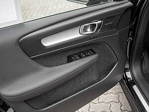 Volvo  T4 Inscription Expression Recharge