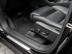 Volvo  T4 Inscription Expression Recharge