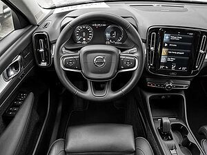 Volvo  T4 Inscription Expression Recharge