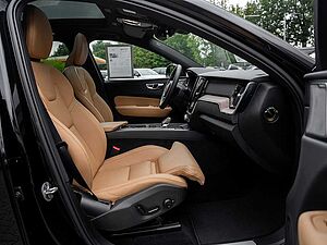 Volvo  T8 AWD Ultra Dark