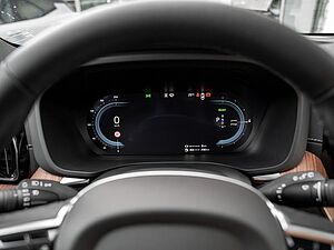 Volvo  T8 AWD Ultra Dark