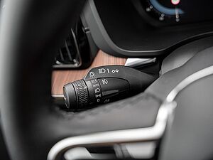 Volvo  T8 AWD Ultra Dark