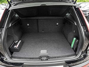 Volvo  T3 Momentum KLIMA PDC SHZ NAVI W-LAN LED