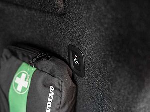 Volvo  B4 Ultimate Dark 2WD