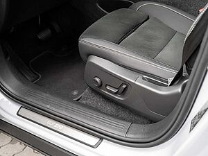 Volvo  325 kW Twin Motor Performance AWD Ultra Dar