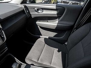 Volvo  T2 Momentum Core