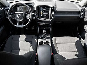 Volvo  T2 Momentum Core