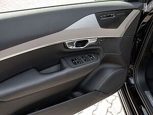 Volvo  T8 Ultra Bright Recharge Plug-In Hybrid AWD