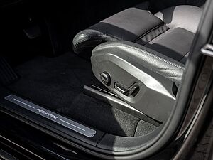Volvo  T8 Ultra Bright Recharge Plug-In Hybrid AWD