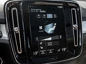 Volvo  T4 Inscription Expression Recharge Plug-In