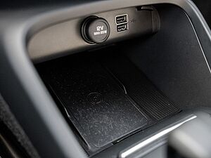 Volvo  T4 Inscription Expression Recharge Plug-In