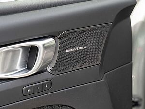 Volvo  Twin Motor Ultimate