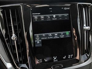 Volvo  CC Pro B5 AWD