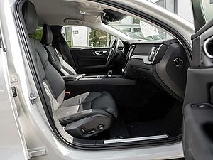Volvo  CC Pro B5 AWD