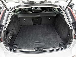 Volvo  CC Pro B5 AWD