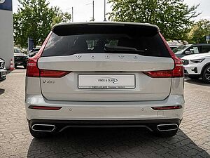 Volvo  CC Pro B5 AWD