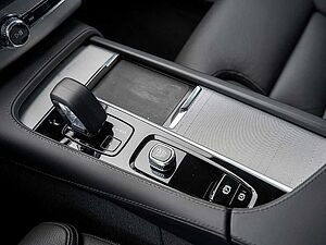 Volvo  T8 AWD Bright