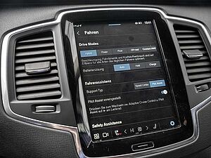Volvo  T8 AWD Core