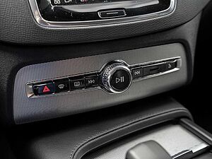 Volvo  T8 AWD Core