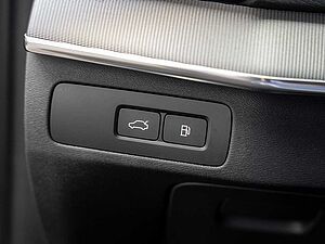 Volvo  T8 AWD Core