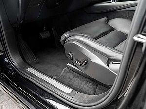 Volvo  T8 AWD Core