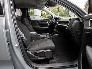Volvo  T3 Momentum Core