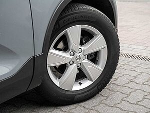 Volvo  T3 Momentum Core