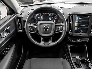Volvo  T3 Momentum Core