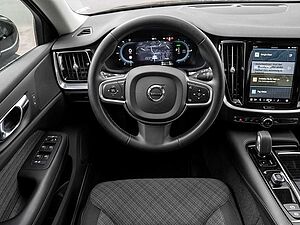Volvo  T6 AWD Recharge Core