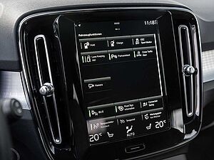 Volvo  T4 Recharge R Design Expression